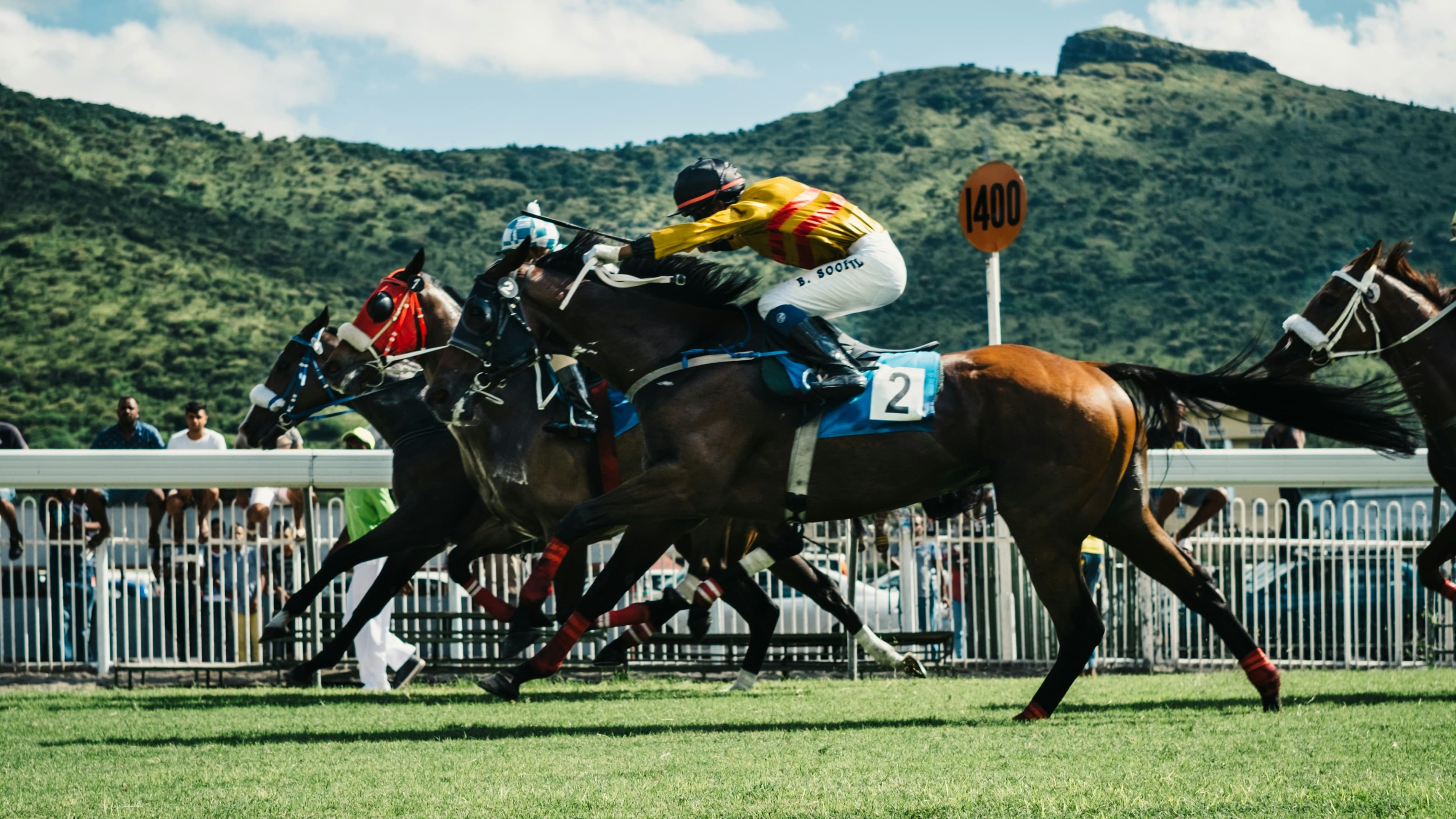 Horse Racing Speakers athlete speakers for hire